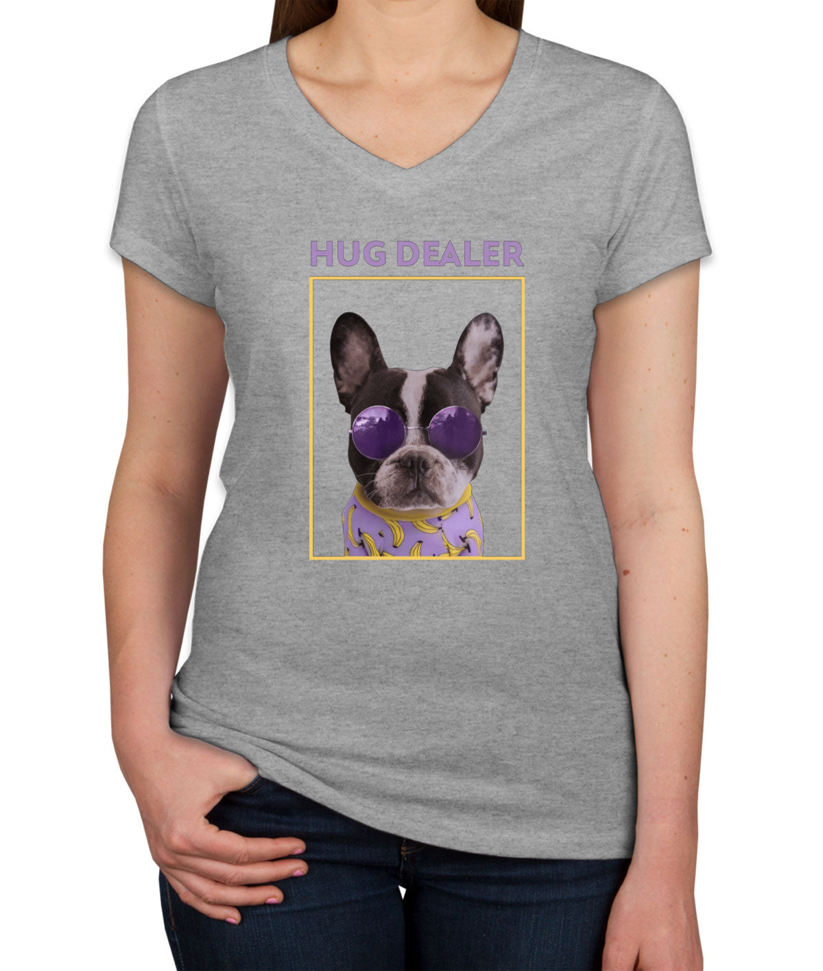 Hug Dealer Women's V Neck T-shirt